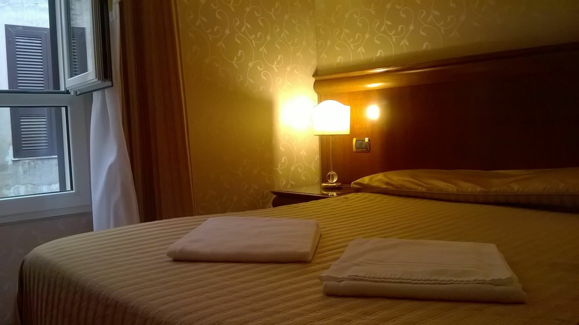 Wonderful In Rome Hotel ภายนอก รูปภาพ
